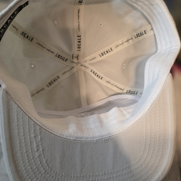 Livin' the Dream White Hat - Picture 4 of 5